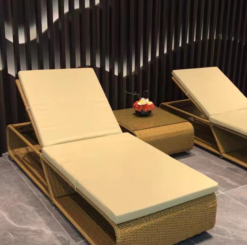 Outdoor Furniture In Bali - Chaises longues d'extérieur réglables en rotin