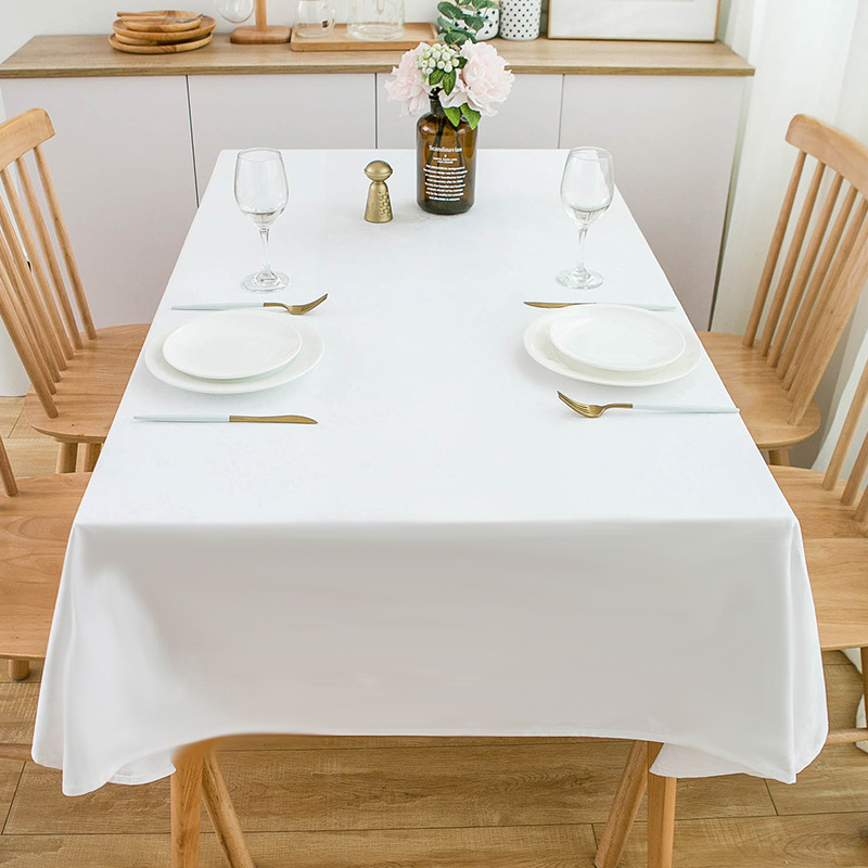 Nappe blanche pour dîner à la  - Outdoor Furniture Green avis et prix