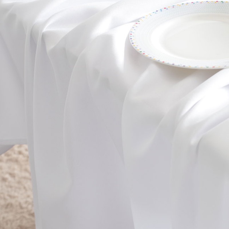 Nappe blanche pour dîner à la  - Outdoor Furniture Green avis et prix